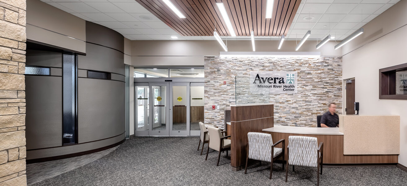 Avera Missouri River reception desk and entry to the lobby's meditation space.