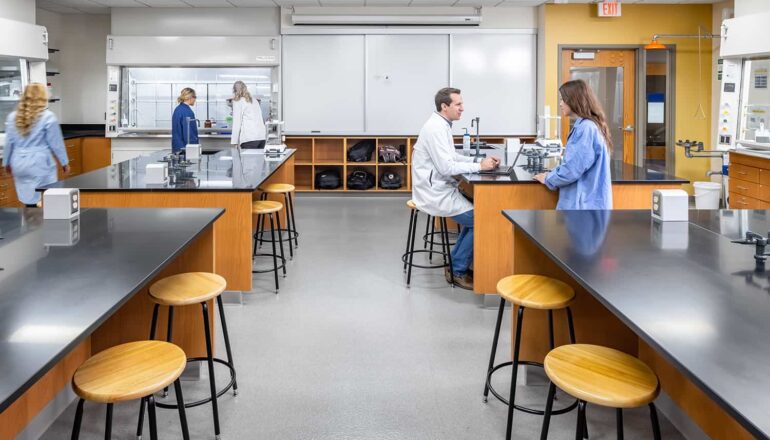 An organic chemistry lab with multiple lab stations.