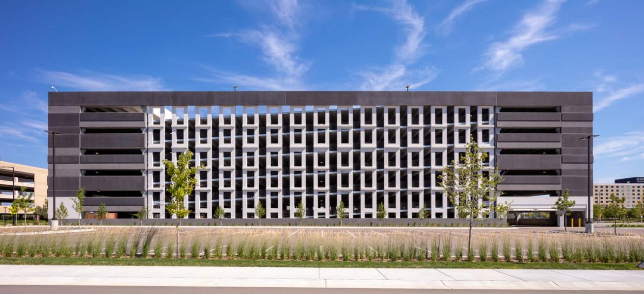 HealthPartners, Inc. Corporate Headquarters New Parking Garage