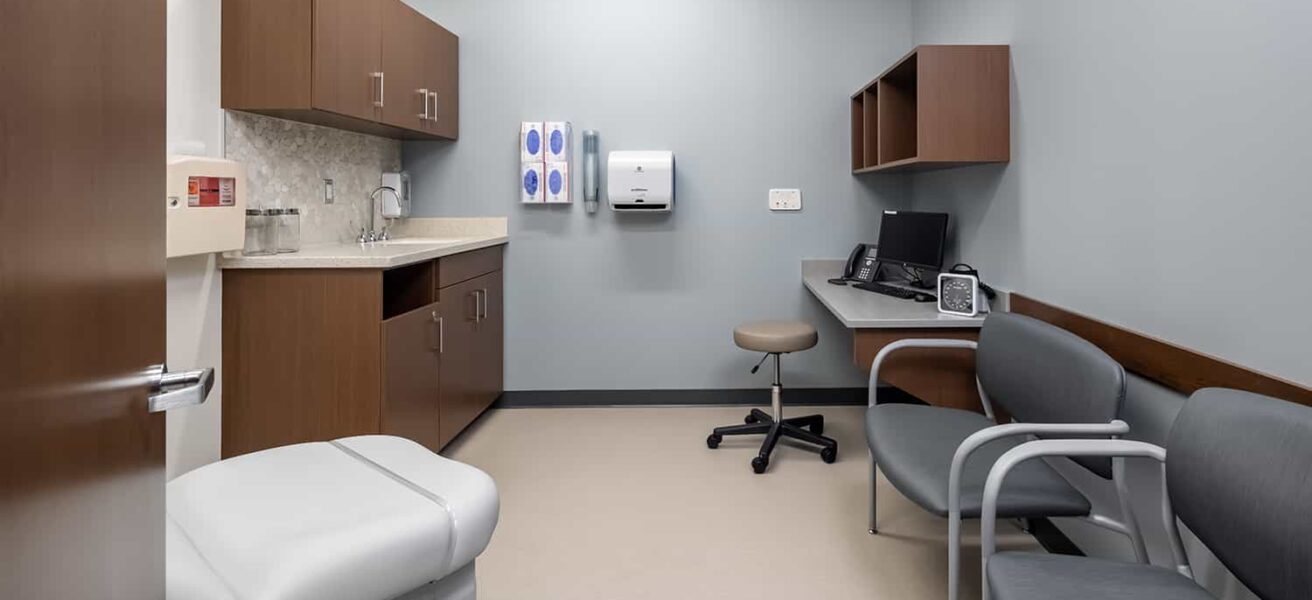 A typical exam room in the Lake View campus.