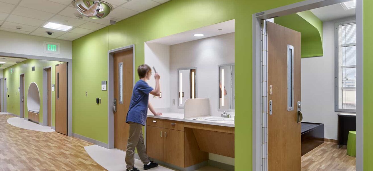 A corridor grooming station for patients to safely wash.