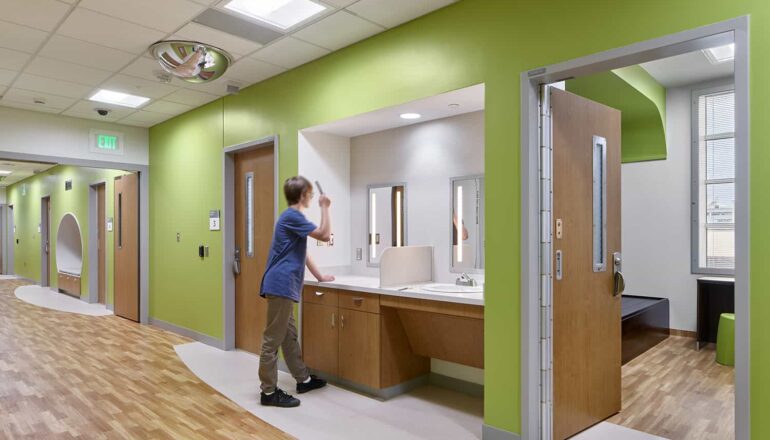 A corridor grooming station for patients to safely wash.