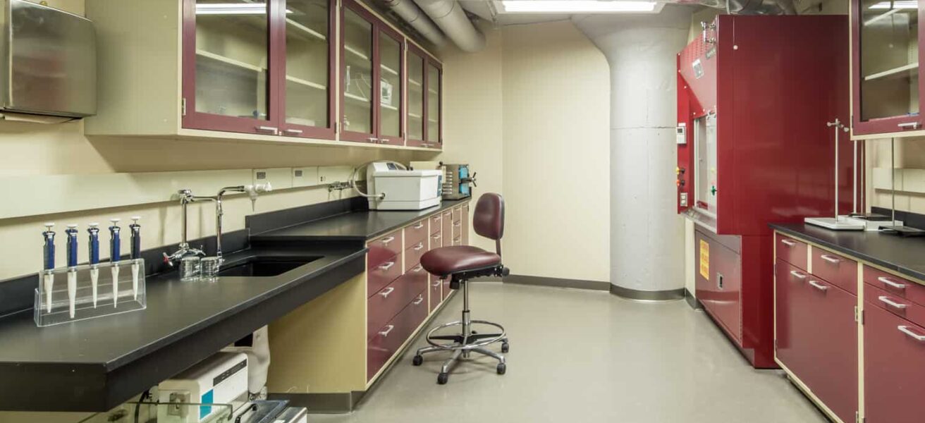 University of Minnesota Medical Devices Center Wet Lab 1