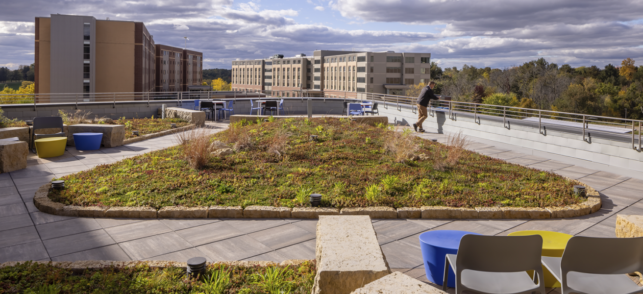 Sesquicentennial Hall's green rooftop patio is open for student and staff use.