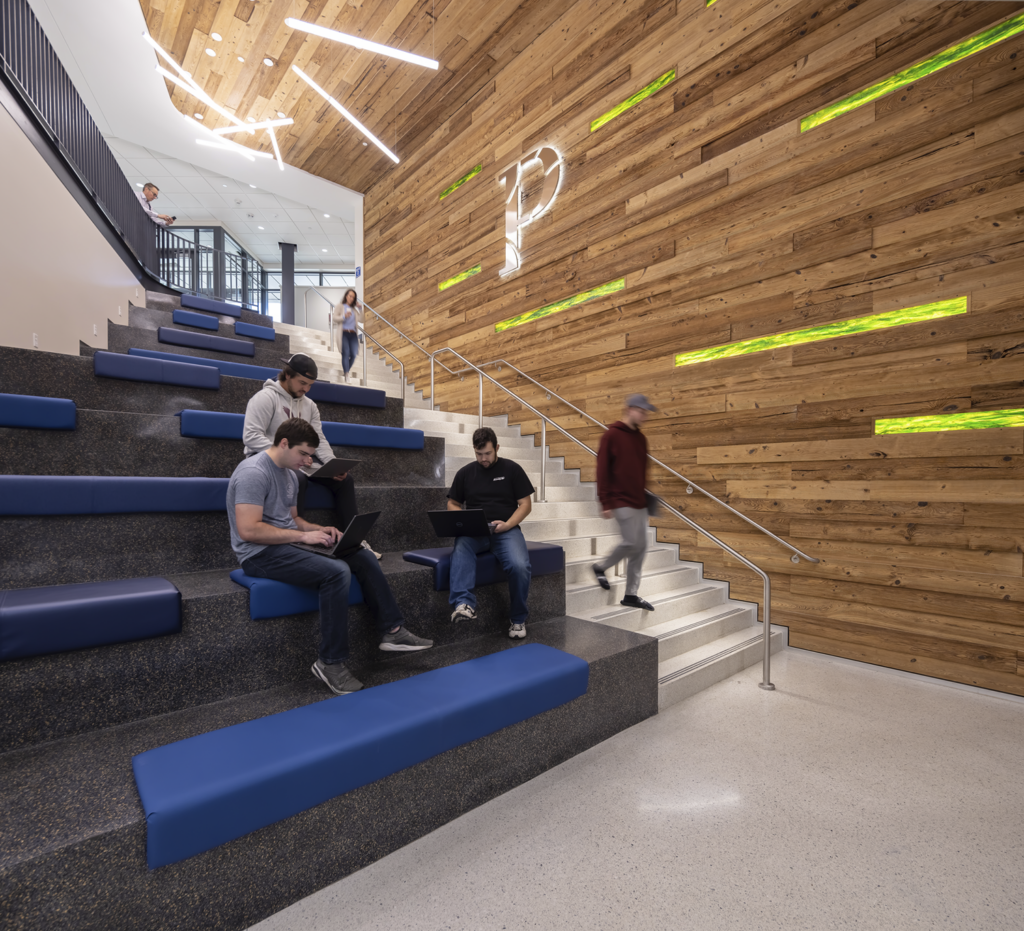 UWPlatteville, Sesquicentennial Hall BWBR