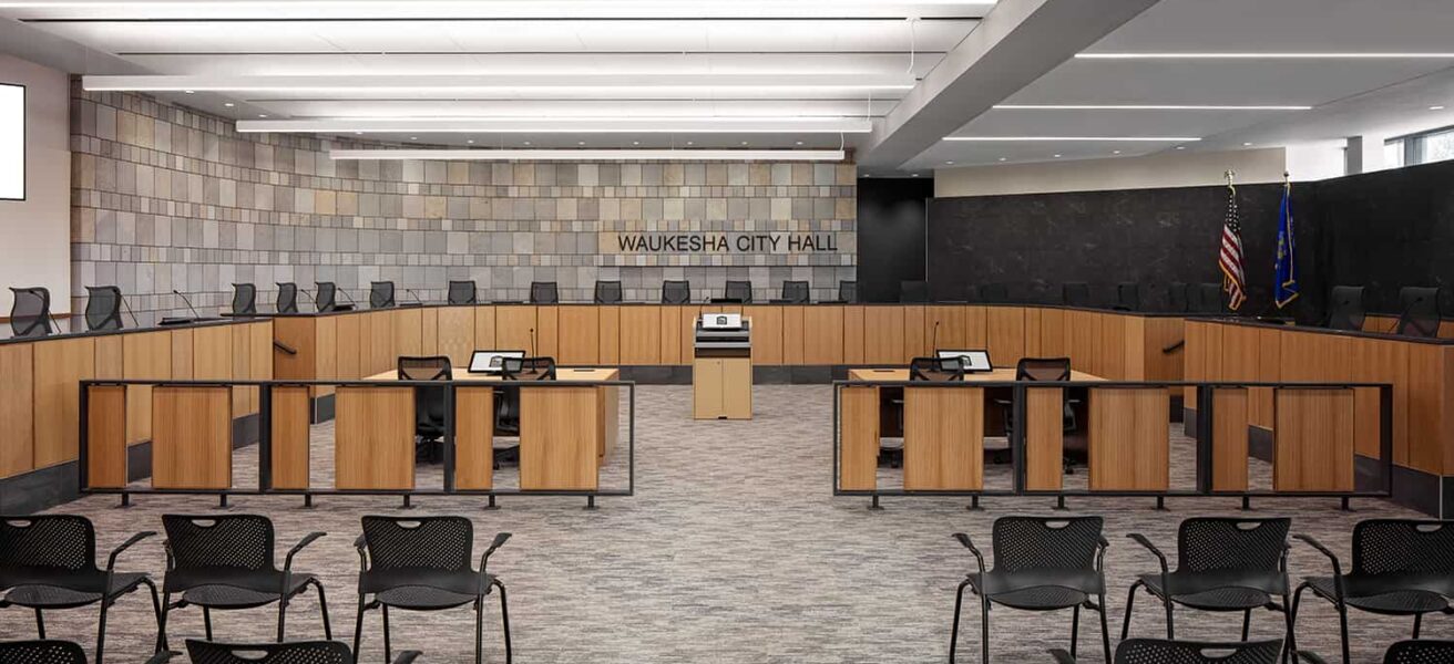 Moveable chairs and spacious seating inside the court room chambers.